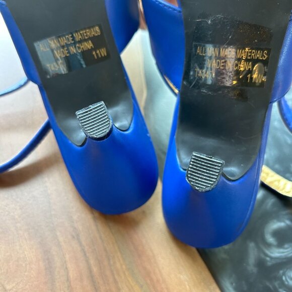 EY Boutique Strappy Blue Sandal Gold Grommets and Trim Size 11W - Picture 9 of 11